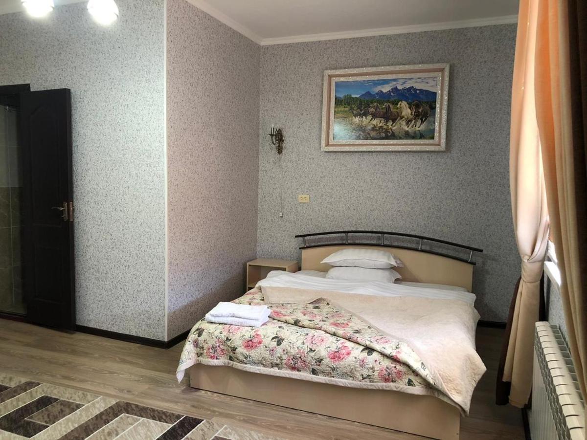 Keruen Otel Taraz Dış mekan fotoğraf